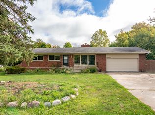 44562 Heydenreich Rd, Clinton Township, MI 48038
