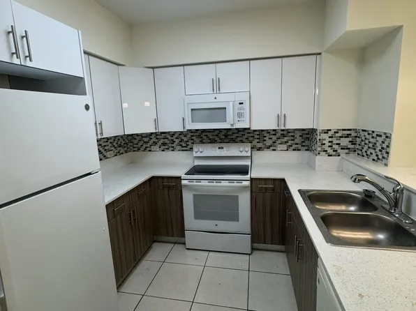 2603 NW 16th Street Rd #505, Miami, FL 33125