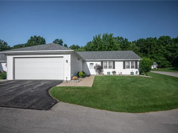 665 Theresa Ave, Hermitage, PA 16148