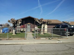 626 E Compton Ave, Pixley, CA 93256