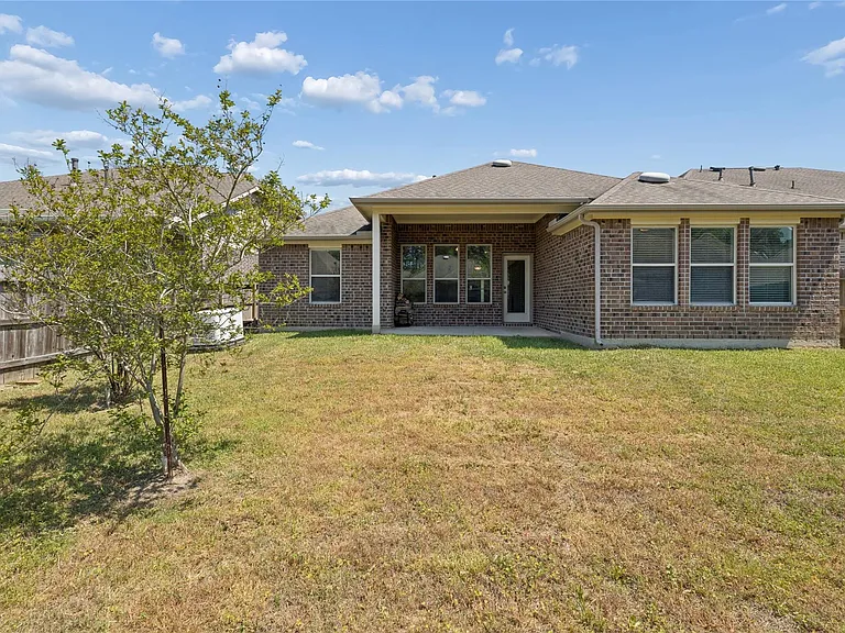 2357 Old Stone Dr — Photo 26