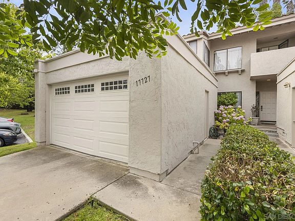 2nd image of 17727 Valle De Lobo Dr