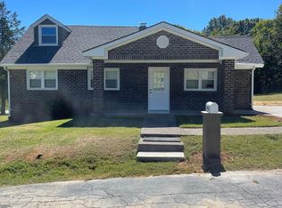 200 Lee St, Rural Hall, NC 27045