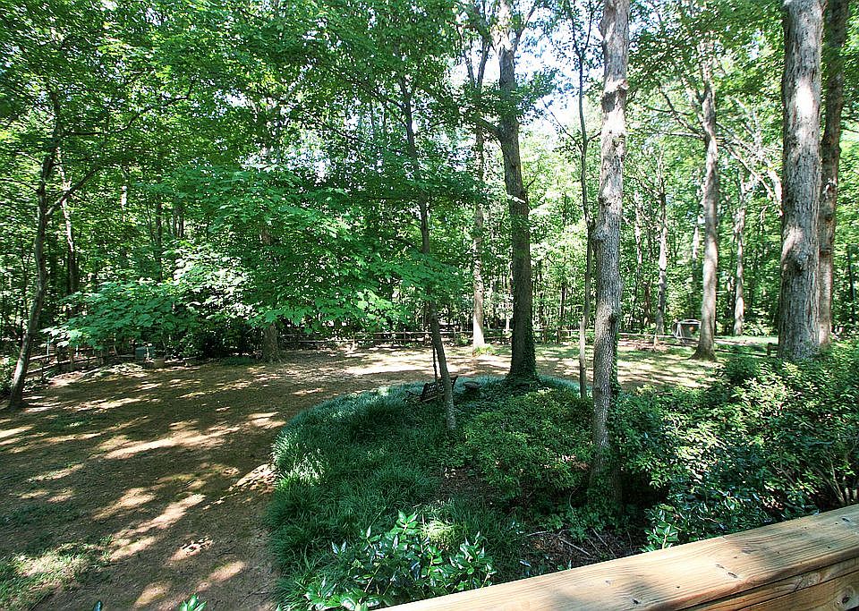 2nd image of 10504 Rocking Chair Rd