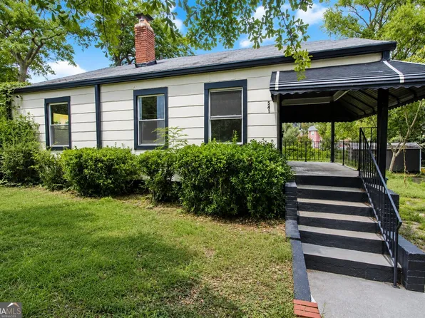 541 W Lake Ave NW, Atlanta, GA 30318