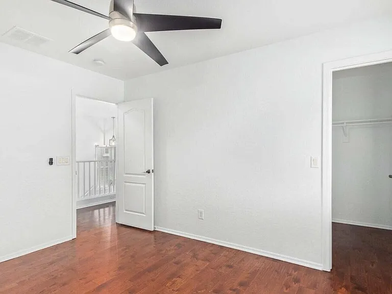 17127 W Statler St — Photo 24