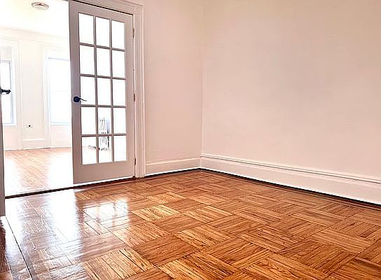 3rd image of 179 Sterling St #2