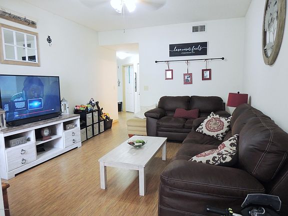 2nd image of 33107 Harbour Vista Cir