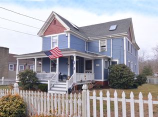 65 Harris St, Riverside, RI 02915