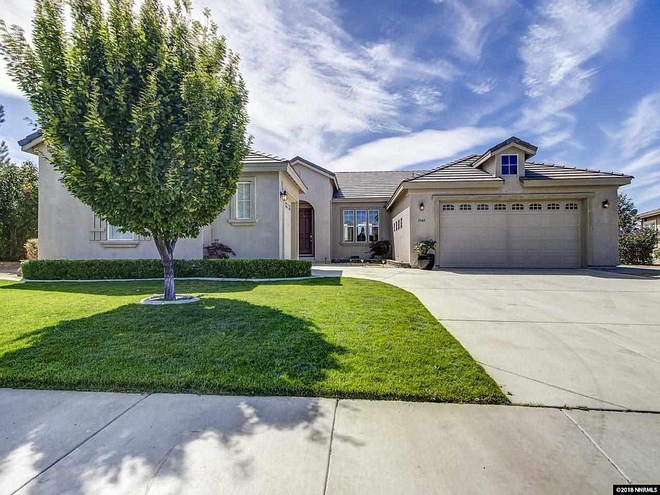 1st image of 3940 Desert Fox Dr