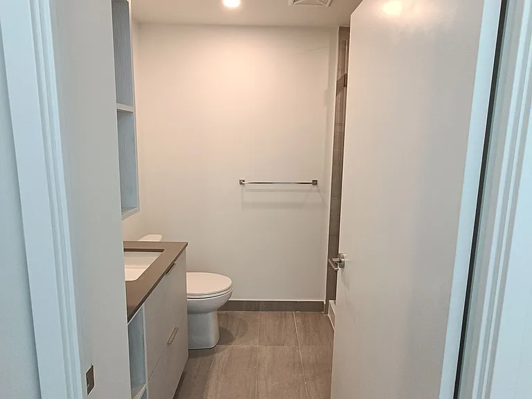 1 Fairview Rd E #3210 — Photo 17