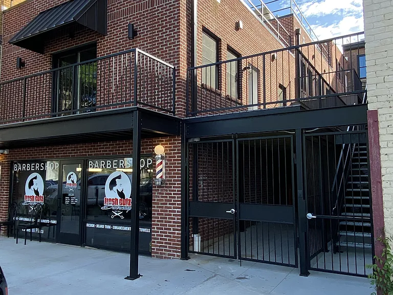 420 Main St #D — Photo 11