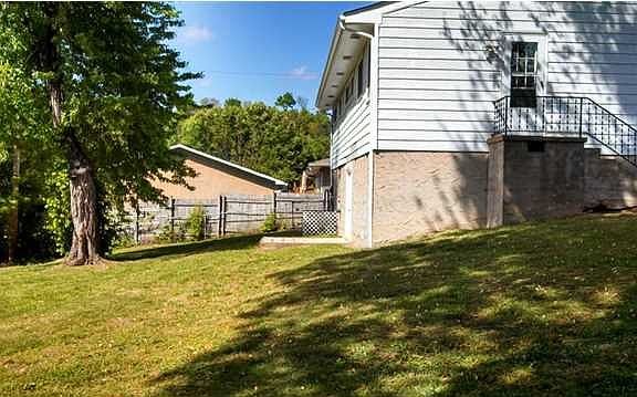3rd image of 3710 Forest Highland Dr