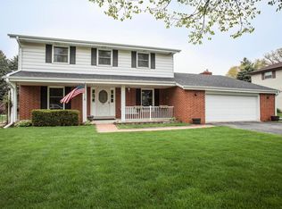 6575 Riverdale Ln, Greendale, WI 53129