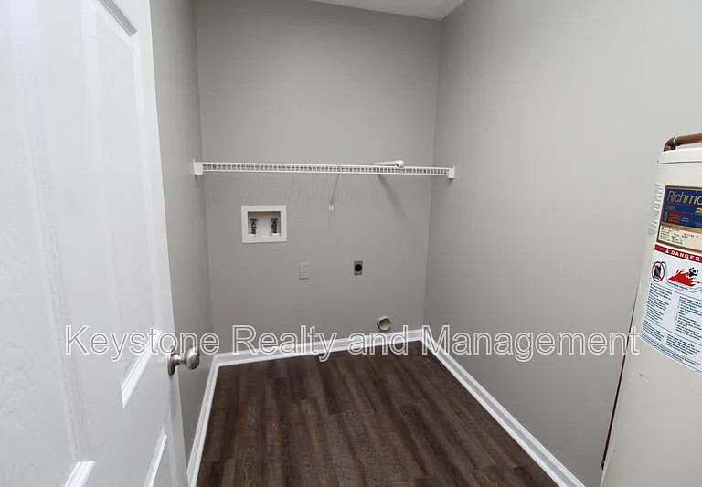 927 Lc Ave — Photo 4