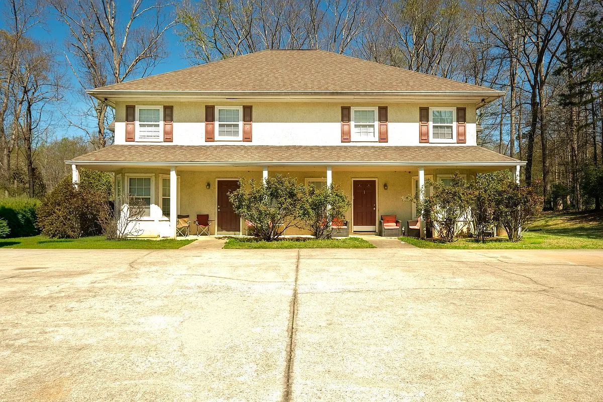 Building Photo - 1535 Cedar Shoals Dr #A