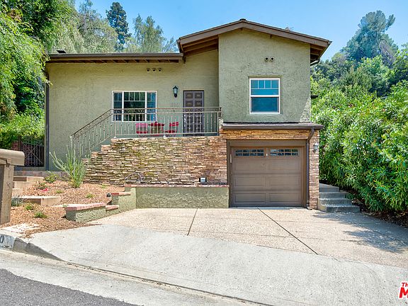 2nd image of 1830 Hill Dr