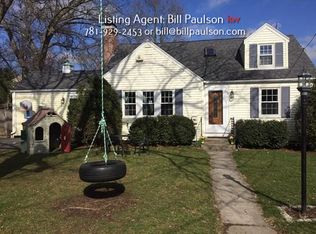 32 Beaufort Ave, Needham, MA 02492