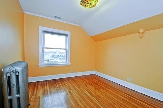 5th image of 3342 W Eastwood Ave