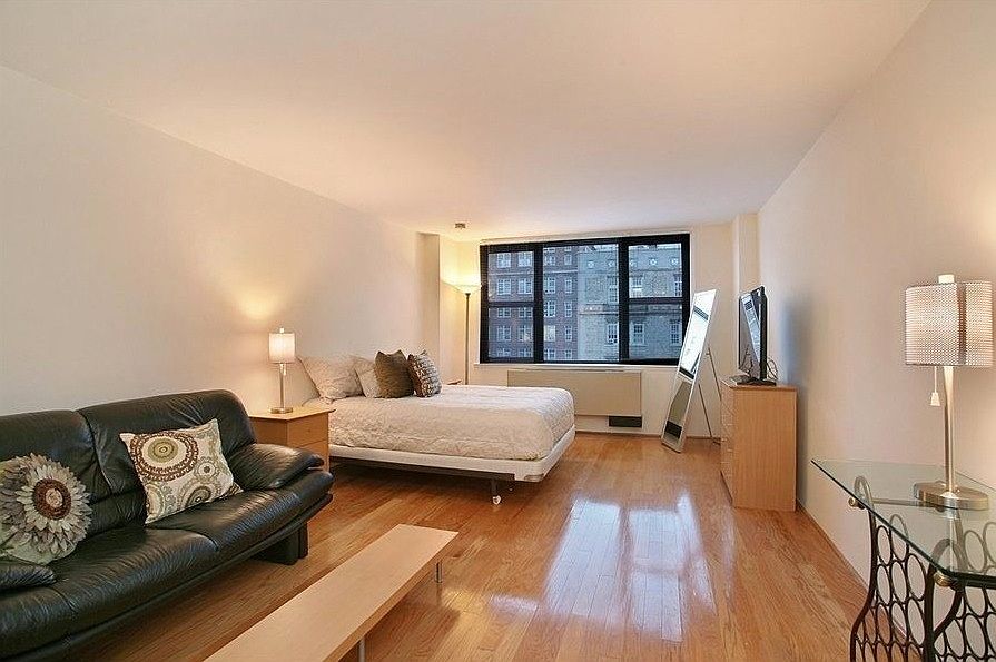 1st image of 12 E 32nd St #4H