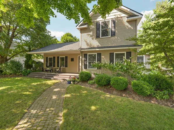 802 Randolph St, Traverse City, MI 49684