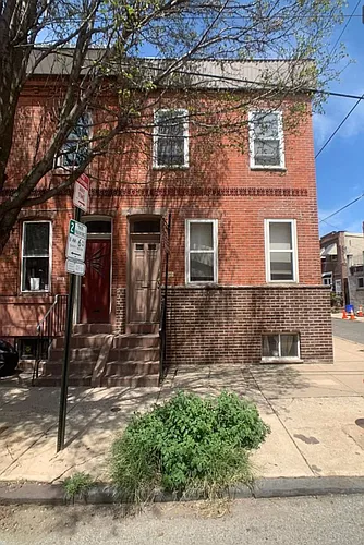 1215 Tasker St #1 Photo 1
