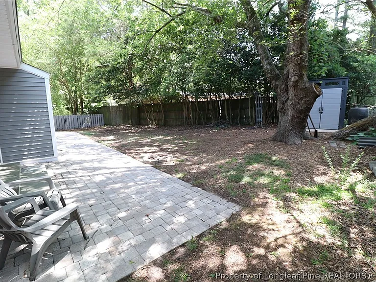 1009 Dogwood Ln — Photo 41