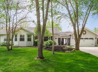 1827 London Groveport Rd, Grove City, OH 43123