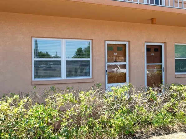 3740 58th St N APT 106, Saint Petersburg, FL 33710