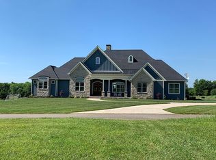 106 Bogey Creek Dr, Farmington, MO 63640