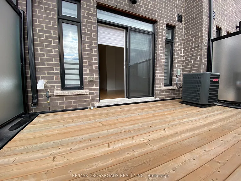 68 Stauffer Cres — Photo 21