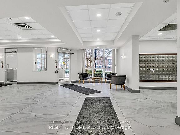 5th image of 650 Lawrence Ave W #435