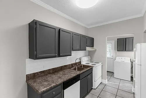 McCormic II Apartments Photo 1