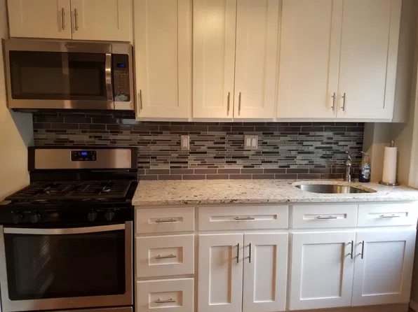 88-19 240th St Floor 2, Bellerose, NY 11426