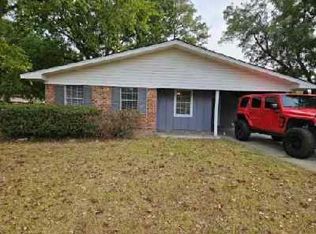 1229 Apple St, Vidalia, LA 71373