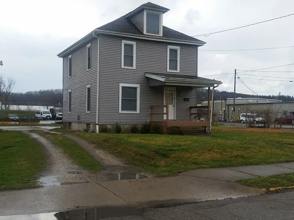 377 W State St, Athens, OH 45701