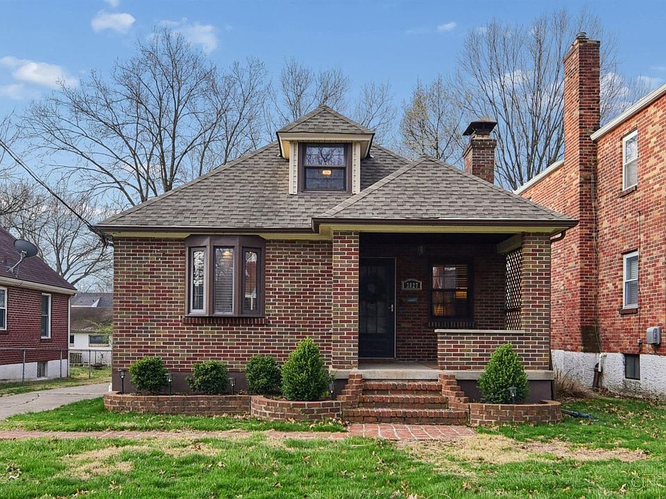 1st image of 3827 Thornton Dr