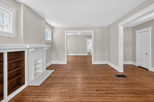 3rd image of 149 University Blvd