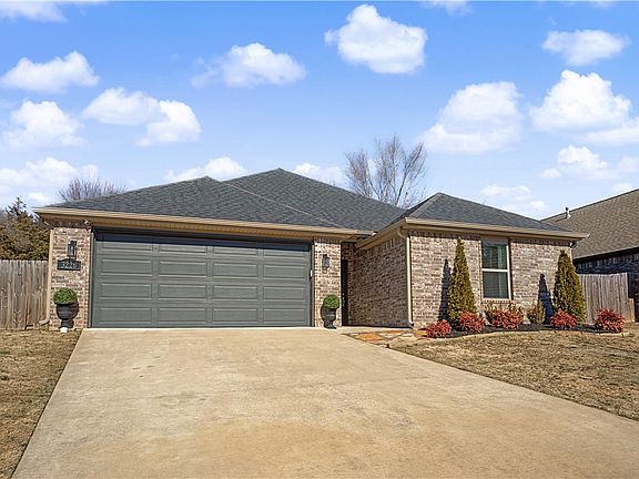 2nd image of 3226 Summer View Ave