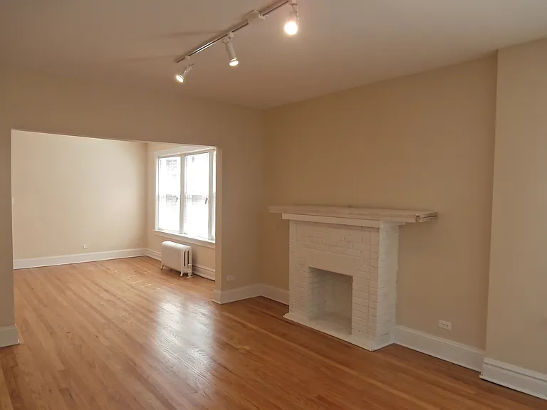 3115 N Monticello Ave — Photo 2