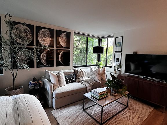 3rd image of 2030 F St NW