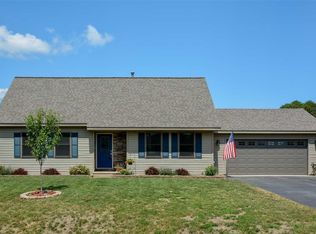 1283 Farmington Dr, Traverse City, MI 49696