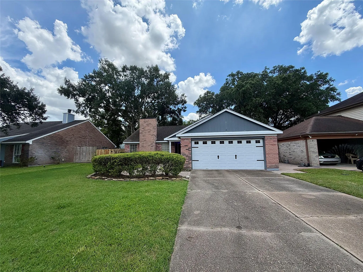 3 bed, 2.0 bath, 1564 sqft, $1,895 — Photo 2