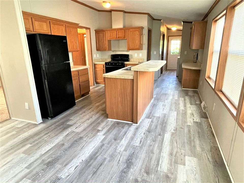 1st image of 319 Lisa Ln
