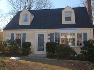 81 Halsey Dr, Old Greenwich, CT 06870