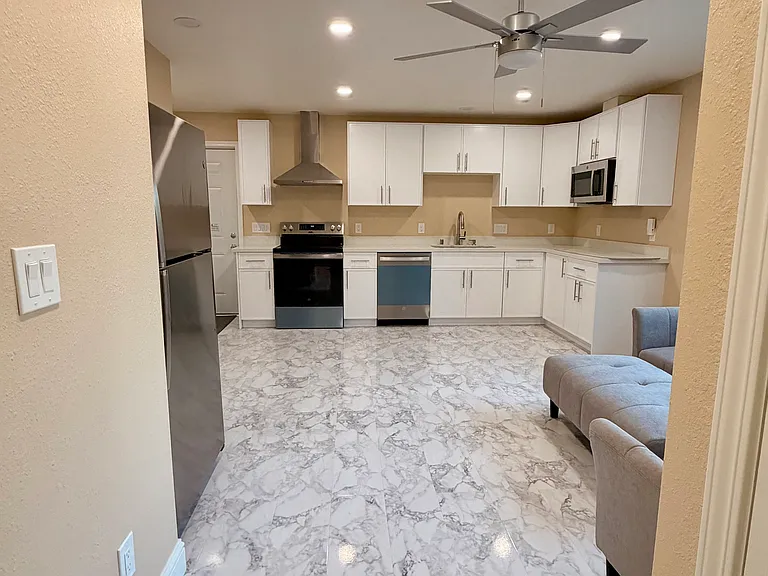 3110 Enfield St #B — Photo 3