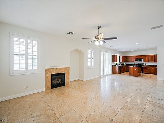 3rd image of 11282 Campanile St