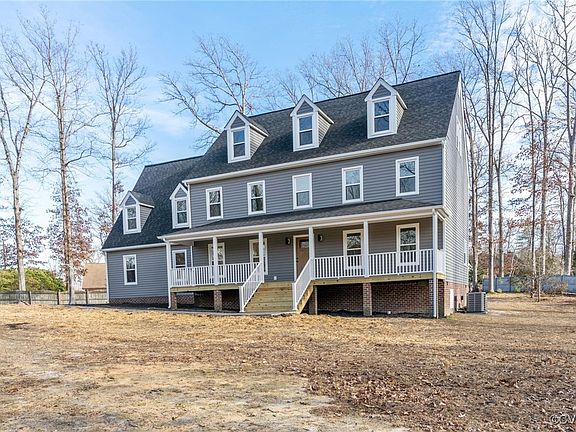2nd image of 701 Dove Path Ln