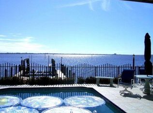 2326 SE 28th St, Cape Coral, FL 33904