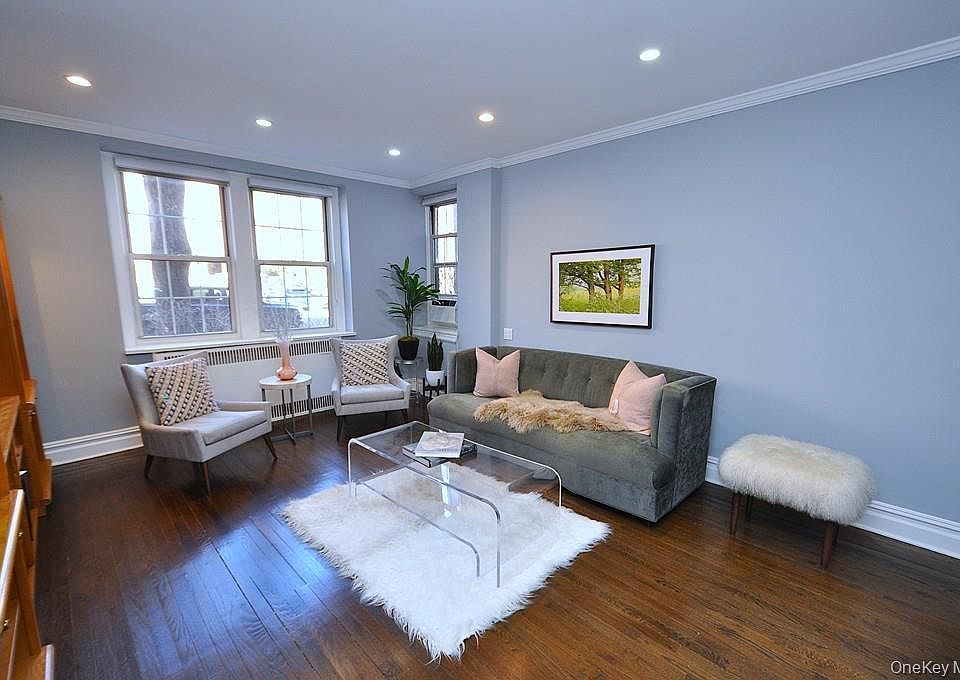 1st image of 253 Garth Road #1T